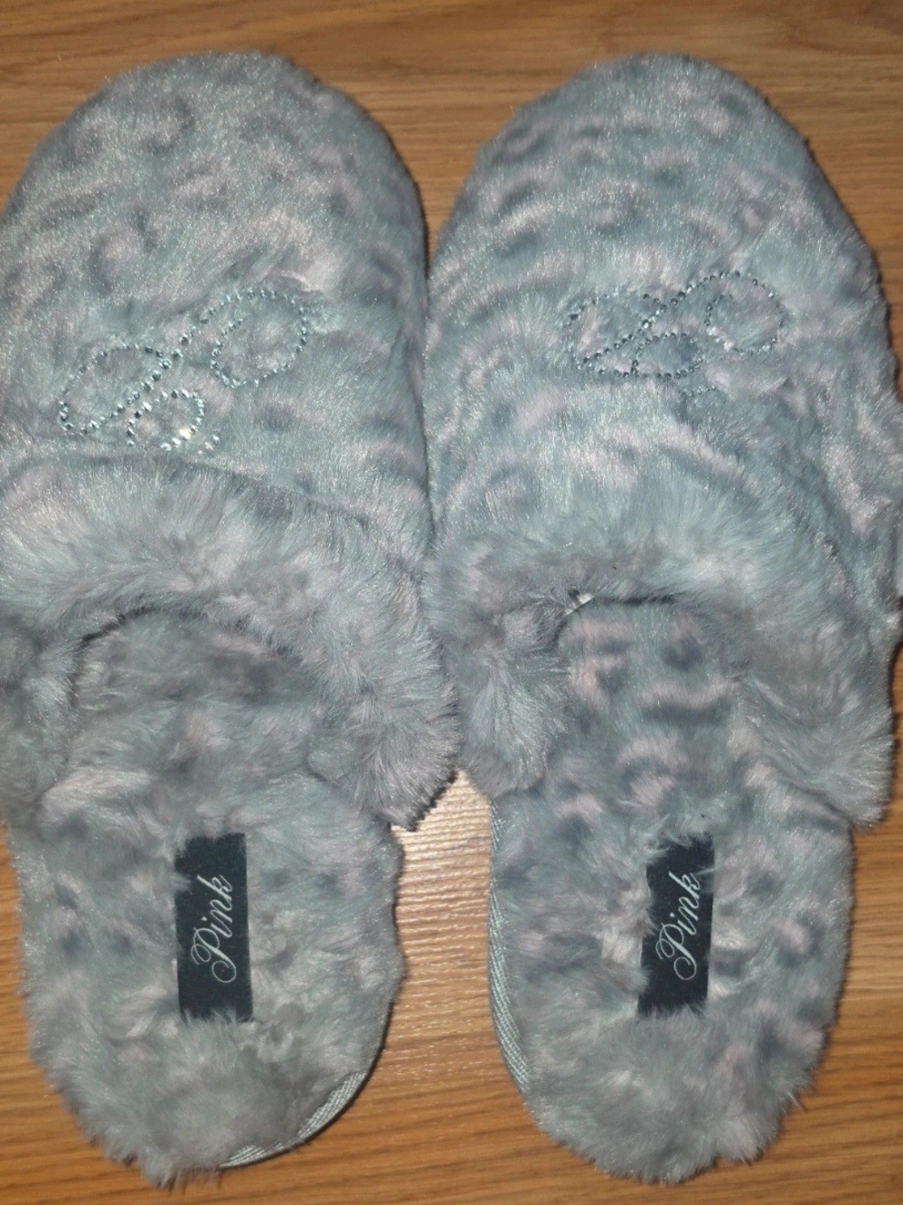 PINK Victoria's Secret Soft Plush Slip-On Slippers in Gray